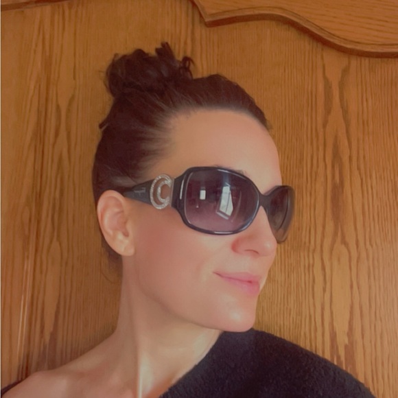 Salvatore Ferragamo sunglasses with rhinestone temple - Picture 6 of 7